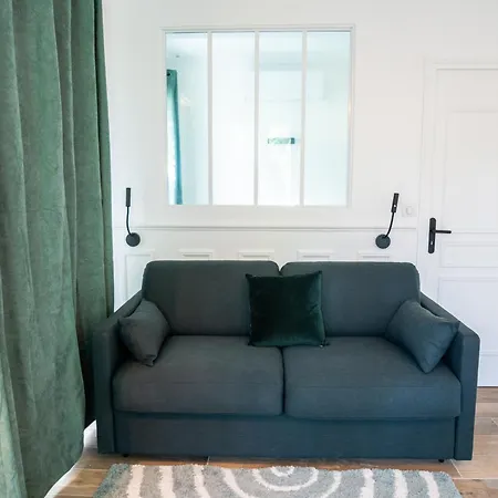 Cosy And Calm With A Terrace In Montmartre Accommodatie bij particulieren